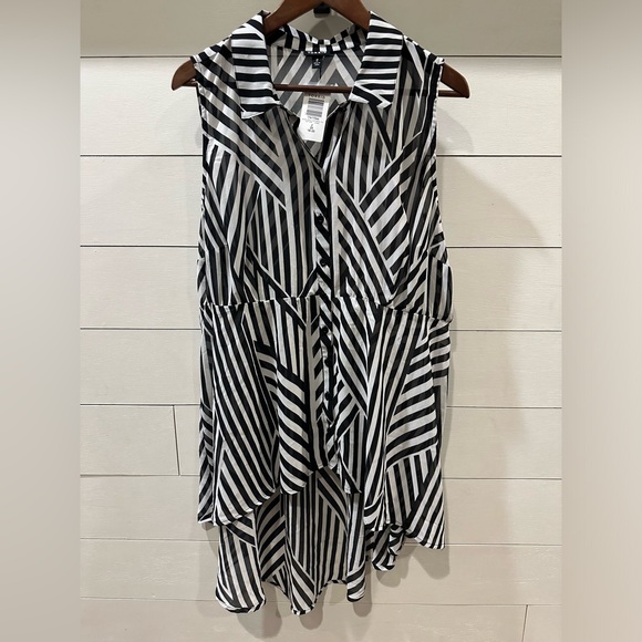 torrid Dresses & Skirts - Torrid High- Lo Black and White Striped Sleeveless Dress- size 2X